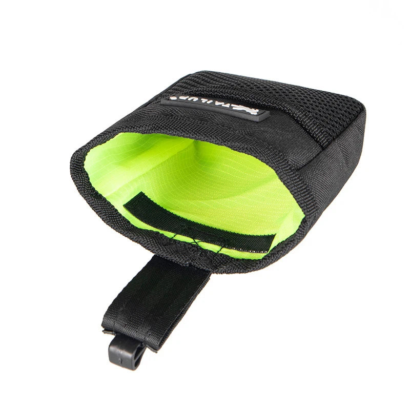 Pet Mini Portable Pet Organizer Supplies Dog Snack Bag Outdoor Training Bag Convenient Carry-On for Dogs